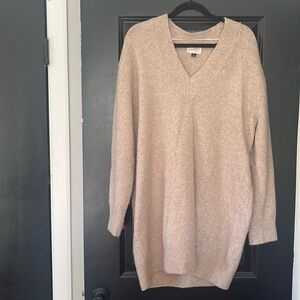 Universal thread sweater tunic